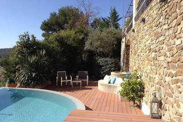 Gîte pour 2 personnes, avec terrasse et jardin à Auriol