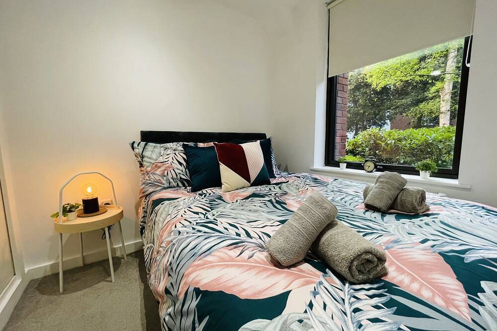 Entire apartment, Southernhay Court - by Staytor in Exeter, Devon