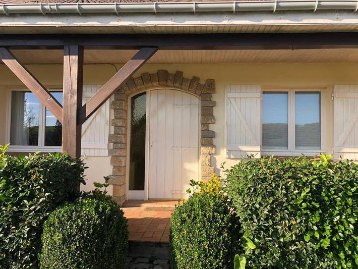 Location de vacances pour 9 personnes, avec vue et jardin à Inxent