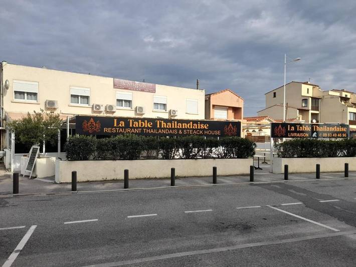 Hôtel pour 3 personnes, avec terrasse à Fos-sur-Mer - 2