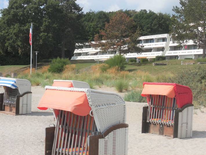 Ferienpark für 4 Personen, mit Balkon und Seeblick sowie Ausblick