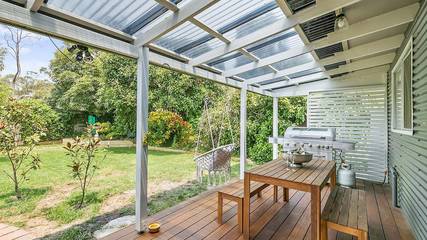 Holiday Home for 8 People in Anglesea, Surf Coast Shire, Photo 1