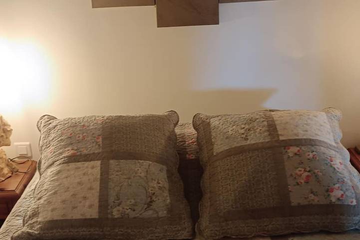 Gîte pour 4 personnes, avec Terrasse ainsi que Jardin et Piscine à L'Isle-sur-la-Sorgue - 3
