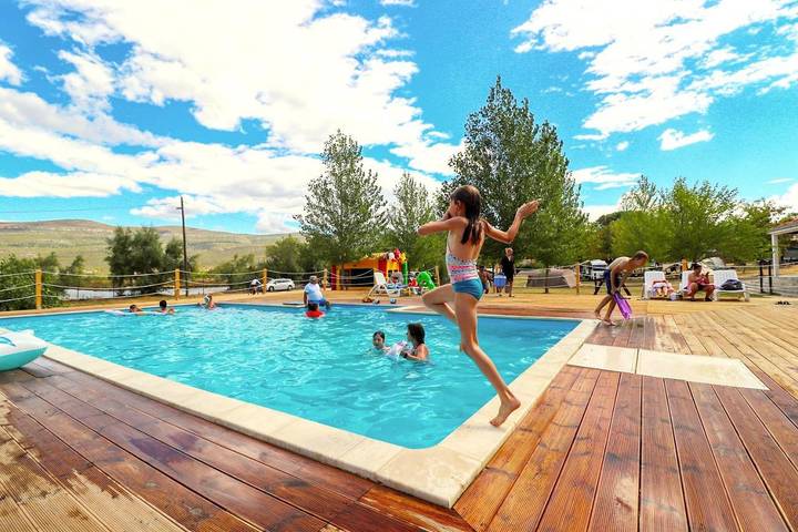 Ferienhaus für 7 Personen, mit Pool
