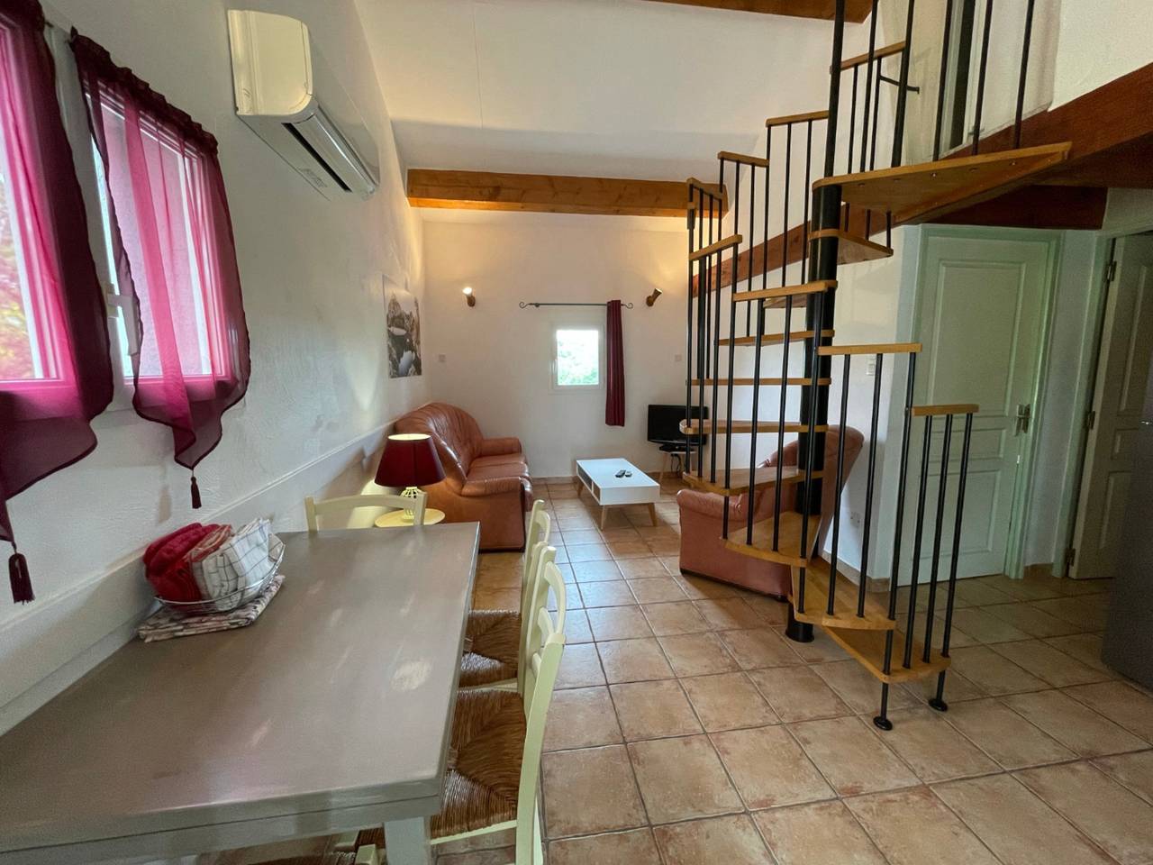 Gîte Clapas - Village De Gîtes in Joyeuse, Ardèche