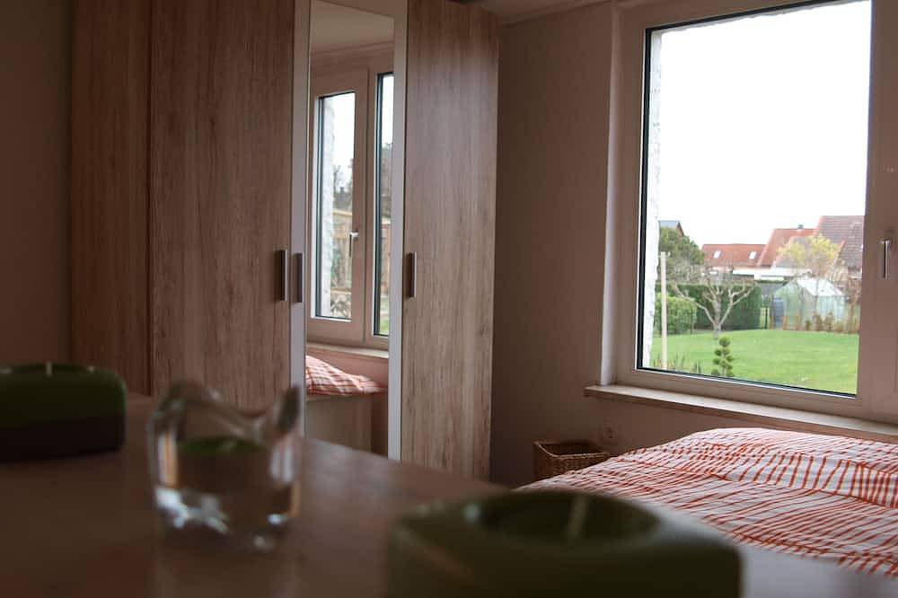Ferienwohnung *Seelöwe* mit W-Lan, Grill u. 2 Schlafzimmer in Ribnitz, Ribnitz-Damgarten