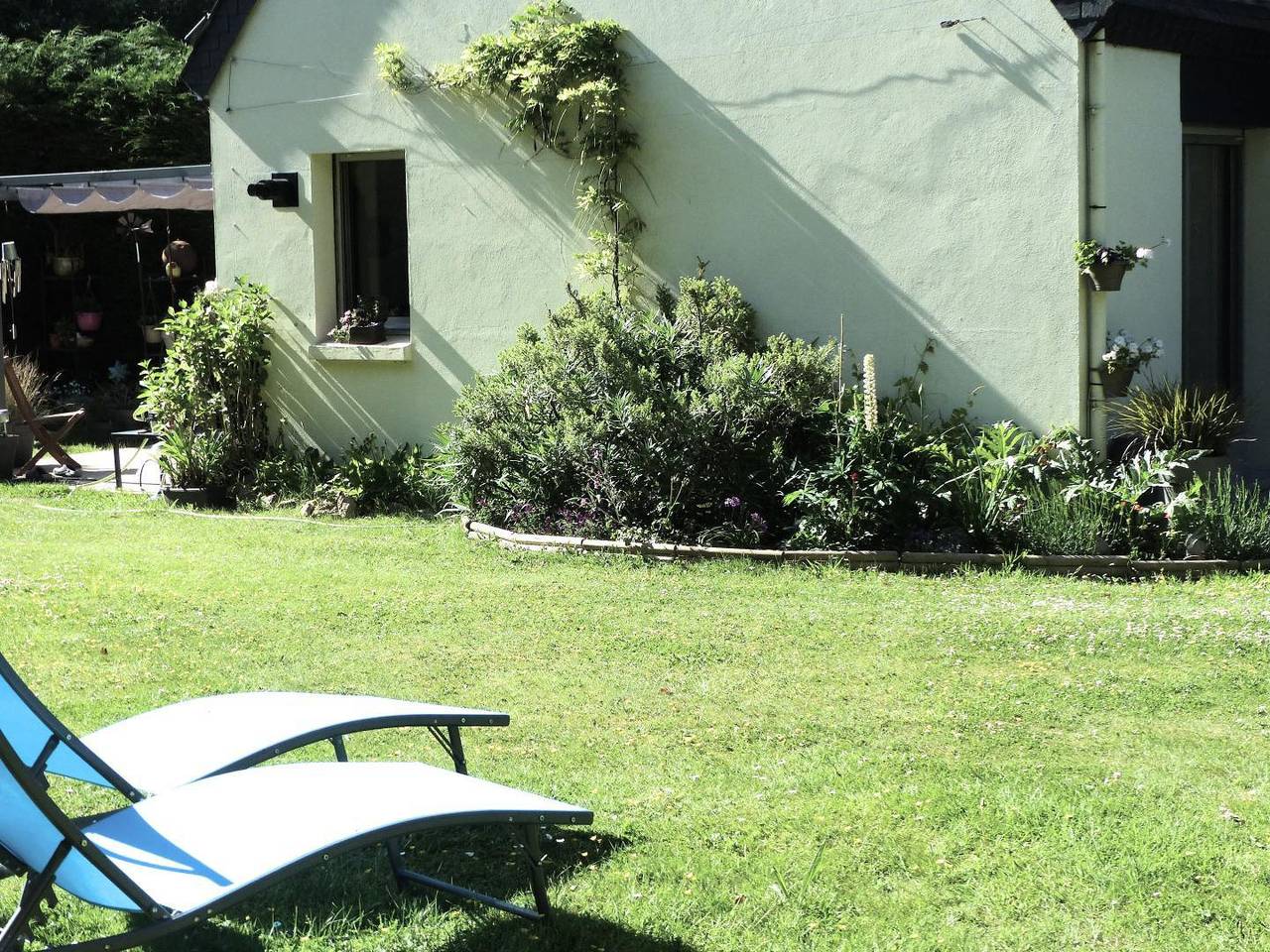 Ailes & Iles in Pleudaniel, Rosa Granitküste