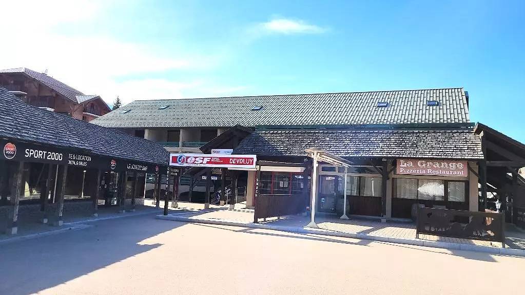 Entire apartment, Duplex 2 rooms 8 people- The Arcades in La Joue du Loup, Le Dévoluy