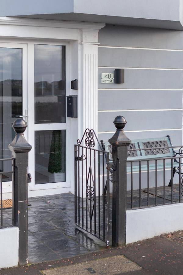 Six-Bedroom House in Portrush, County Antrim