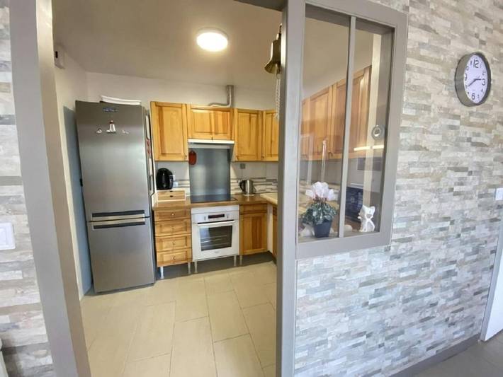 Gîte pour 4 personnes, avec bassin pour enfant et vue ainsi que piscine et jardin dans Plage De Roc H Kroum Roscoff - 3