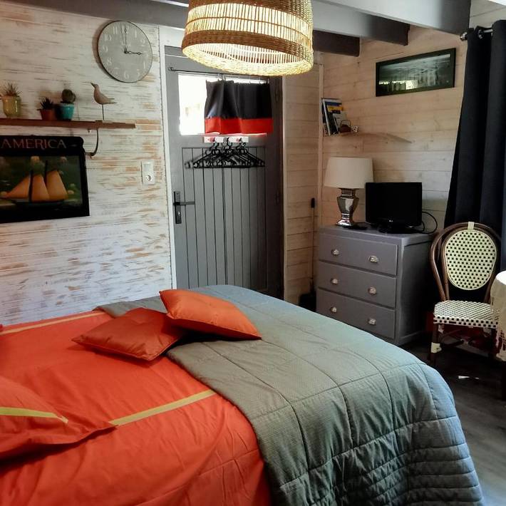 Chambre d’hôte pour 3 personnes, avec jacuzzi ainsi que piscine et jardin dans le Morbihan - 4