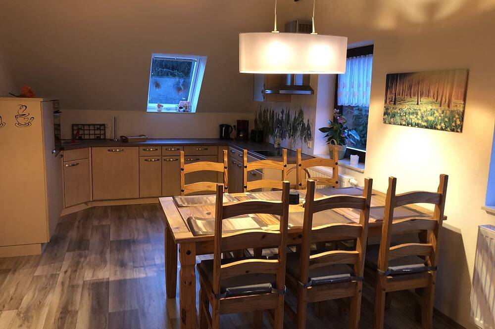 Ganze Wohnung, Gemütliche Fewo 2 im Dg im Sonnenhof in Dippoldiswalde, Osterzgebirge