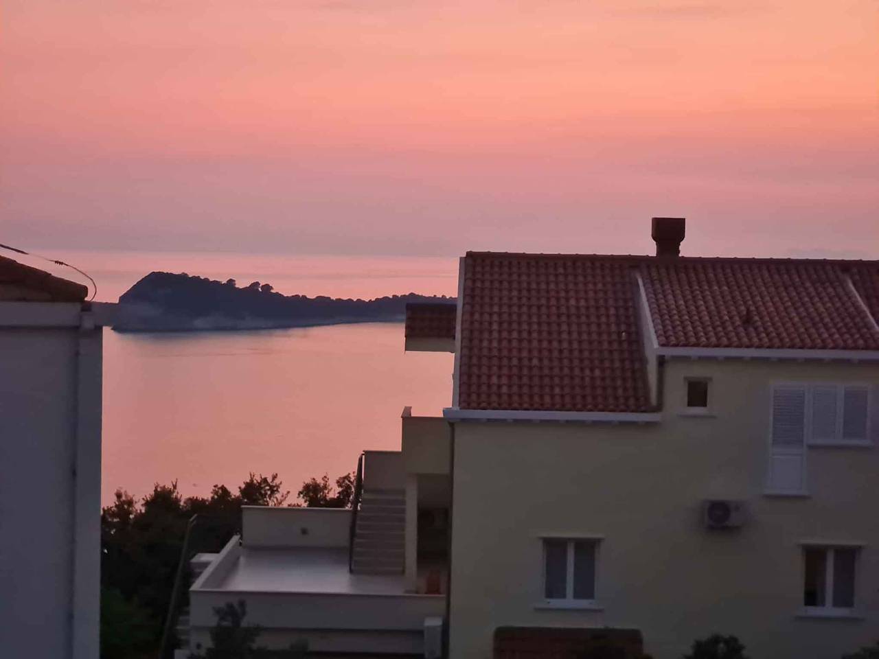 Ganze Ferienwohnung, Ferienwohnung Mit Meerblick und Terasse  in Cavtat, Dubrovnik-Neretva