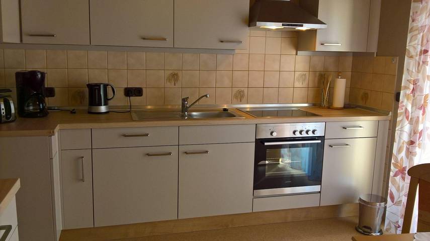 Ferienwohnung für 4 Personen, mit Ausblick und Garten an der Rhön - 3