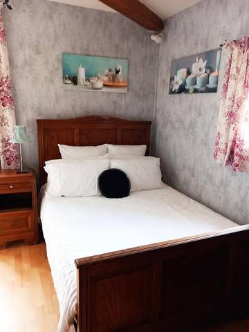 Cottage pour 5 personnes, avec piscine et jardin à Saint-Pierre-d'Eyraud