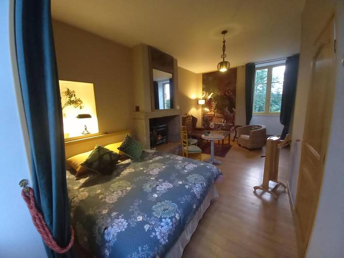 Chambre d’hôte pour 2 personnes, avec terrasse ainsi que vue et jardin à Isigny-le-Buat - 3