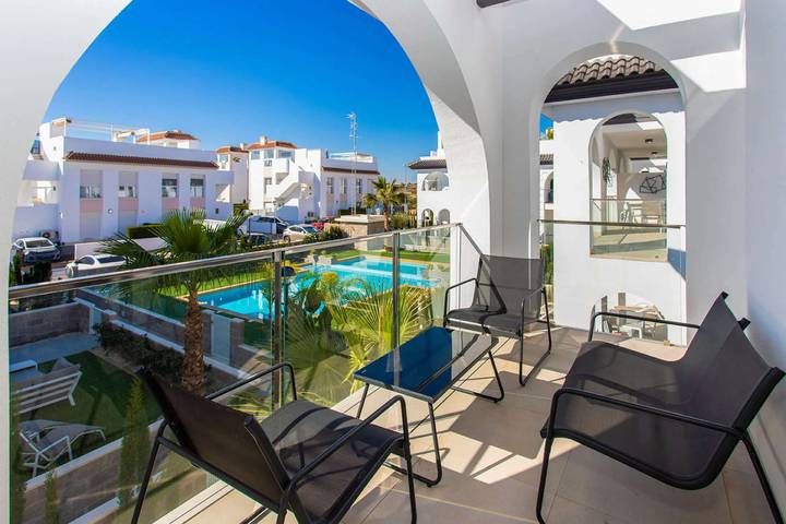 Gîte pour 4 personnes, avec piscine ainsi que jardin et terrasse, animaux acceptés dans Ciudad Quesada - 2