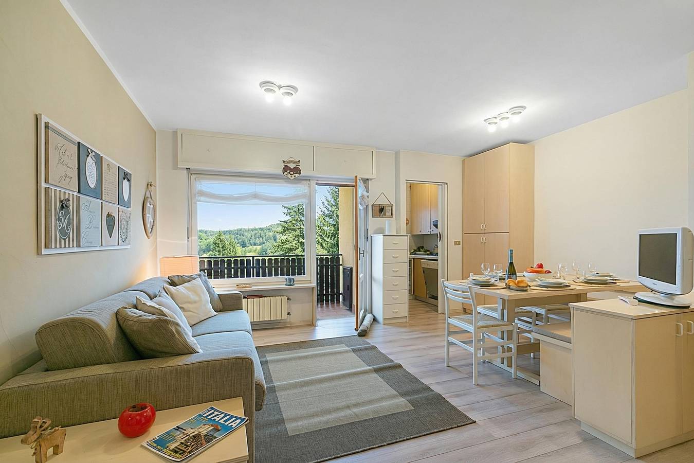 Appartamento intero, Appartamento vacanze per 4 persone con balcone in Oulx, Via Lattea