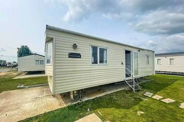 Bungalow for 6 People in Essex, East of England, Photo 1