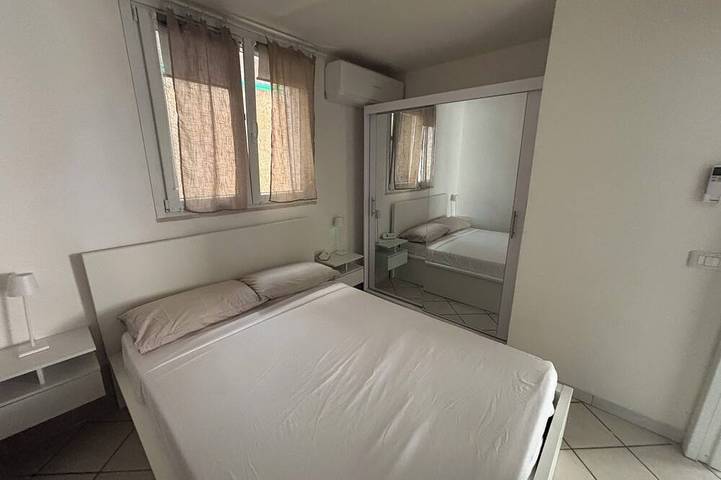 Ferienhaus für 7 Personen, mit Whirlpool und Garten sowie Terrasse in Chia - 2