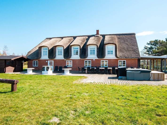 Ferieudlejning for 25 personer, med Jacuzzi og Terrasse samt Pool på Rømø