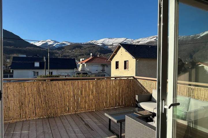 Gîte pour 6 personnes, avec balcon dans Thermes Argeles Gazost