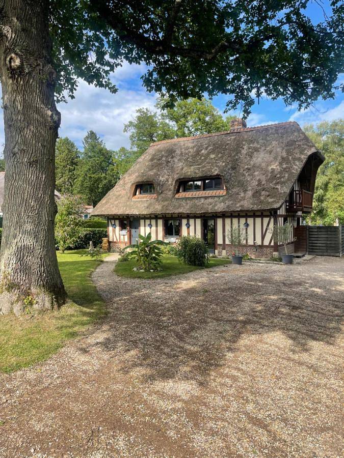 Location de vacances pour 4 personnes, avec vue ainsi que jardin et vue sur le lac à Forges-les-Eaux - 2