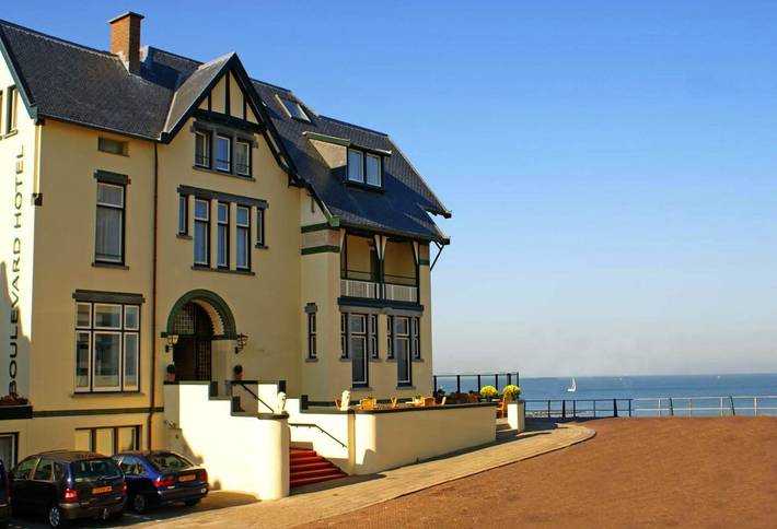 Hotel für 3 Personen, mit Terrasse und Garten in Scheveningen