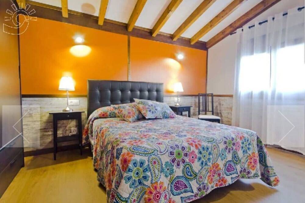 Onzapera home beach/terrace/gard in Santillana del Mar, Costa cantabrica