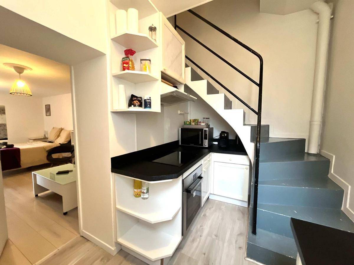 Appartement entier, City Center - Duplex Studio - Close to Rer in Saint-Germain-en-Laye, Yvelines