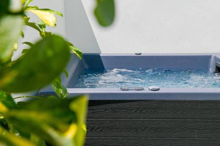 Maison d’hôte pour 2 personnes, avec jacuzzi et jardin à Santorin