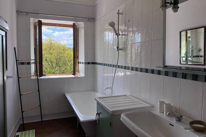 Location de vacances pour 5 personnes, animaux acceptés à Nedde - 4