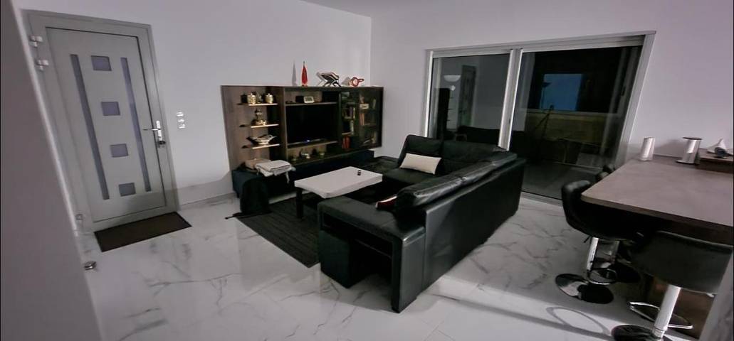 Location de vacances pour 6 personnes, avec piscine ainsi que terrasse et vue à Saint-Bauzille-de-la-Sylve