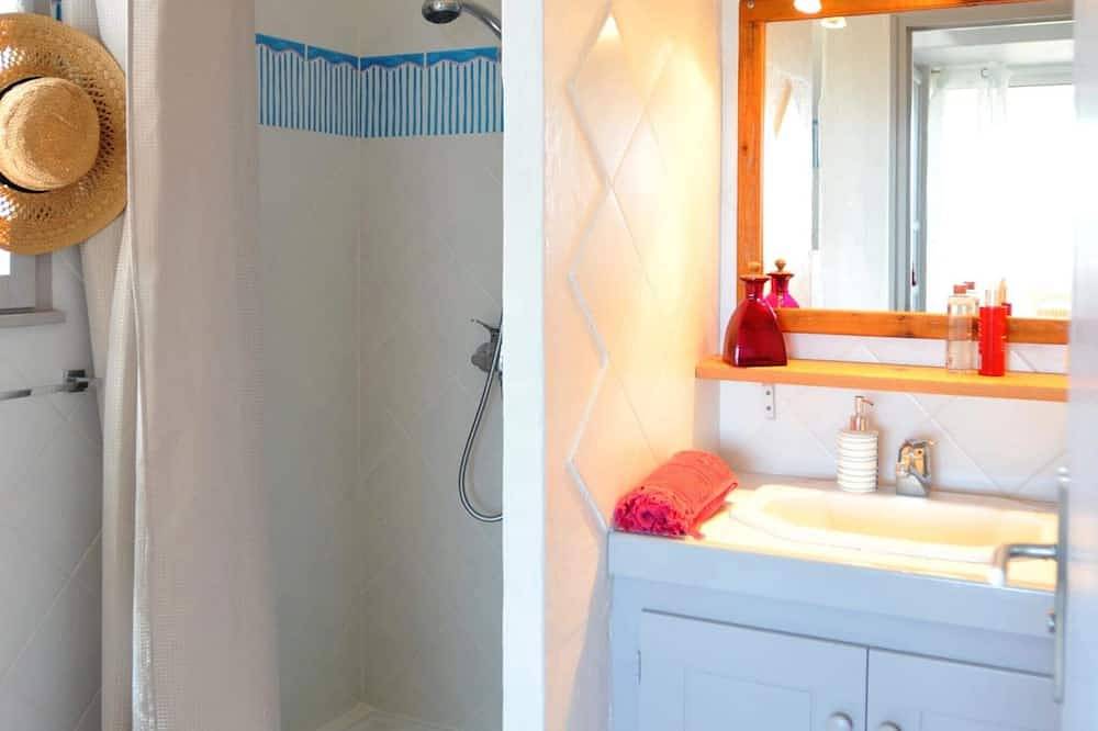 Apartamento entero, 1 Apartamento con vistas al mar a 70 metros de la playa in San Ciprianu, Lecci