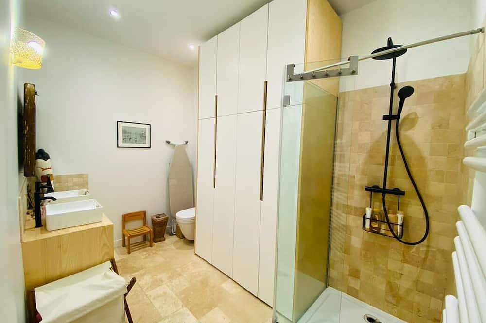 Entire apartment, Appartement Très Lumineux et Familial 95 m2, à 5 Minutes de la Gare Rive Droite in Versailles, Yvelines