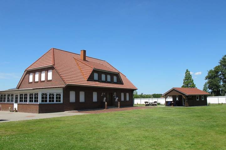 Ferienhaus für 20 Personen, mit Garten - 1