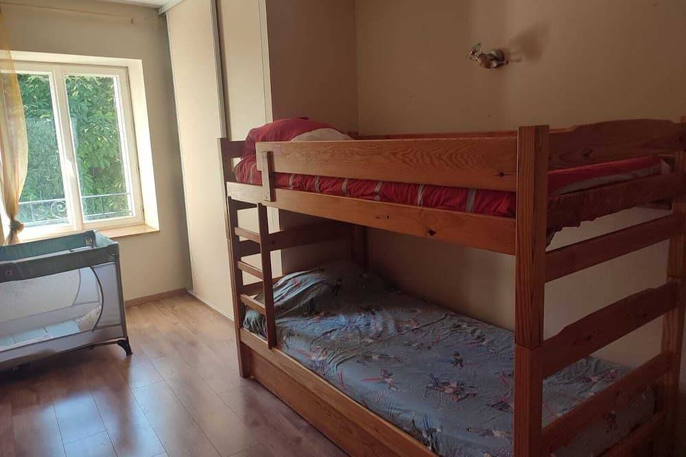 Maison de caractère le Rouchassier in Saint-Laurent-du-Cros, Parc national des Écrins