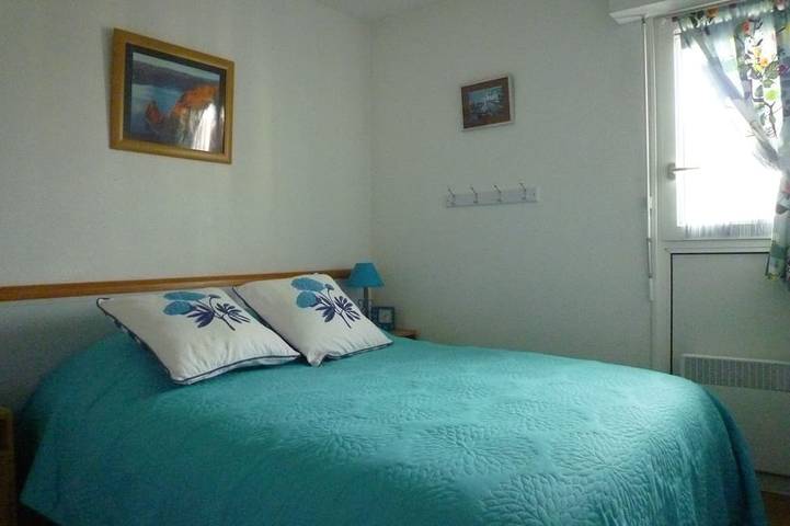 Gîte pour 4 personnes, avec balcon et piscine dans Plage Chambre d'Amour - 2