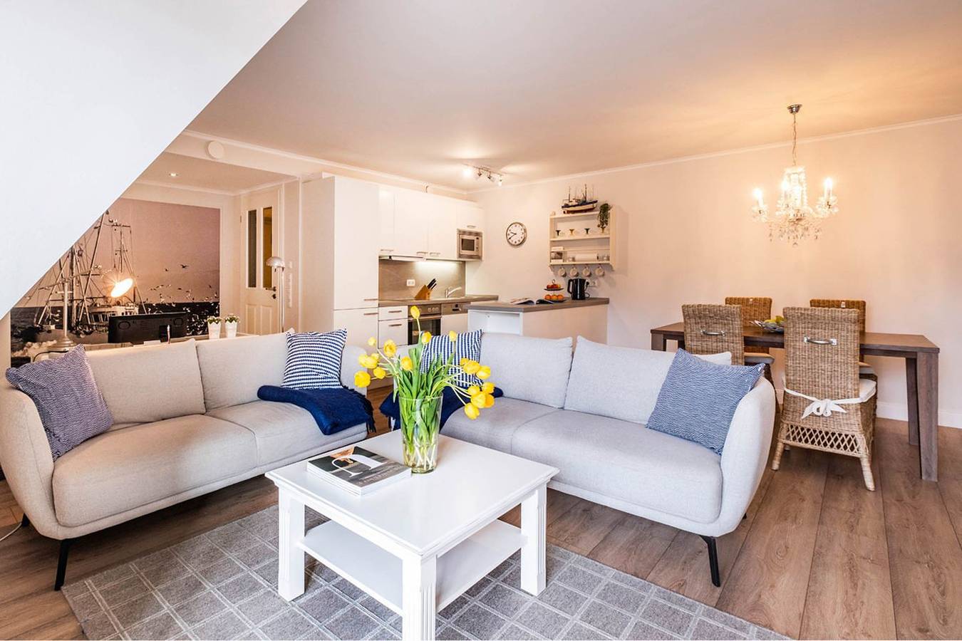 Ganze Wohnung, Wohnen unter Reet - Ferienwohnung für bis zu 4 Personen in Büsum, Dithmarschen