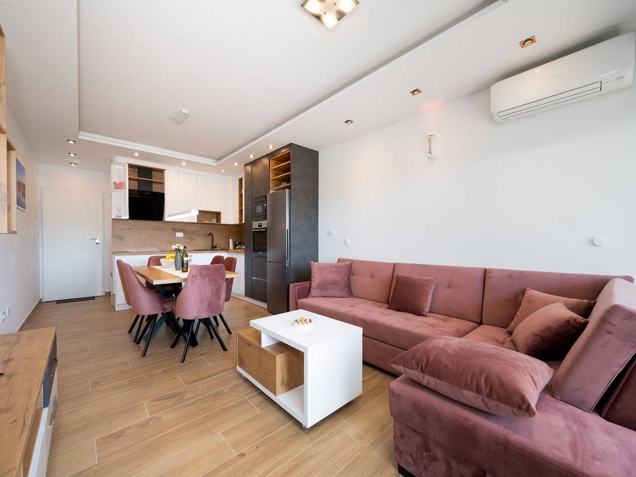 Apartamento entero, Apartment Trogir with terrace in Trogir, Condado de Split-Dalmacia