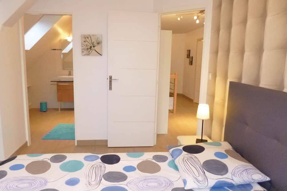 Maison confortable de 3 chambres à. in Saint-Germain-sur-Ay, Région de Coutances
