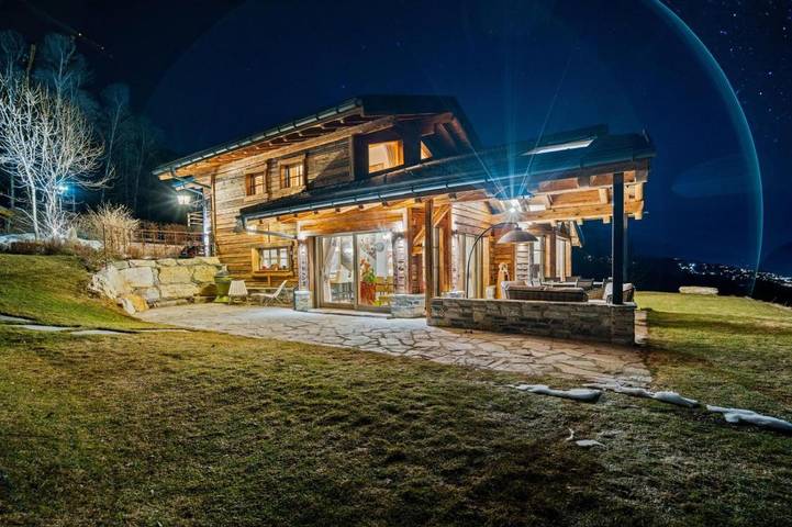 Chalet für 7 Personen, mit Balkon und Terrasse sowie Ausblick in Arbaz