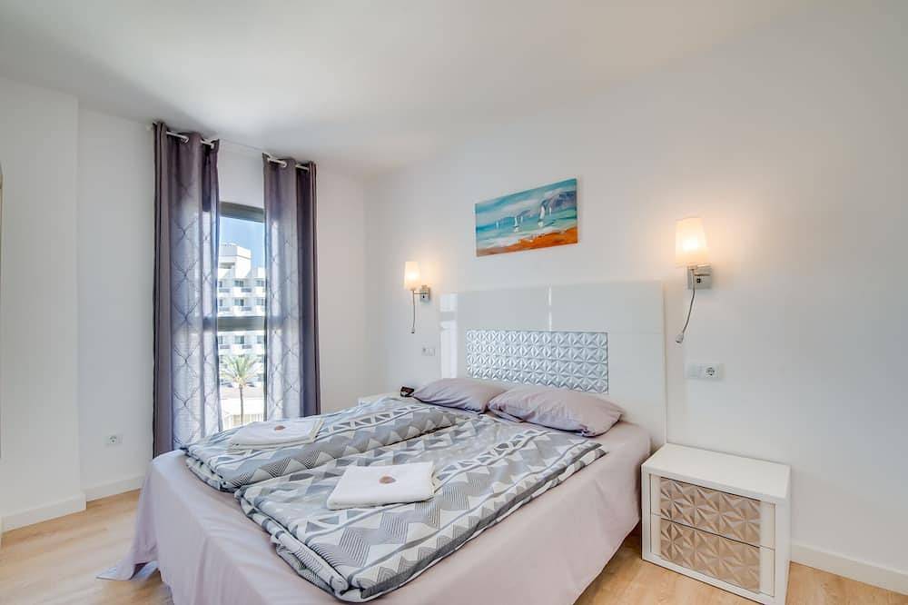 Ganze Wohnung, Sa Maniga - gehobene Fewo, Strandlage/Meerblick, 2 Schlafzimmer ,Wifi, 5 Etage in Cala Millor, Sant Llorenç des Cardassar