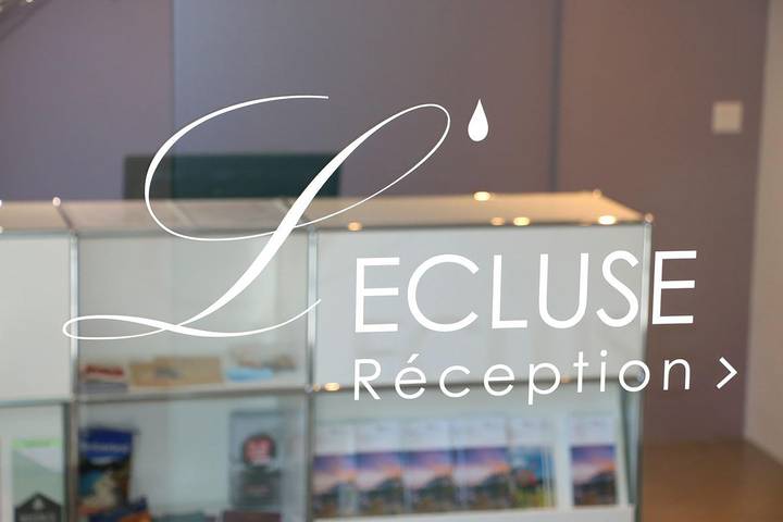 Hôtel pour 4 personnes, avec balcon, animaux acceptés à Neuchâtel