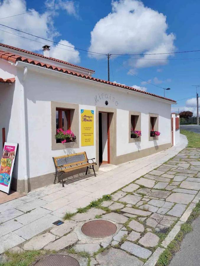 Auberge pour 2 personnes, avec jardin et terrasse, animaux acceptés