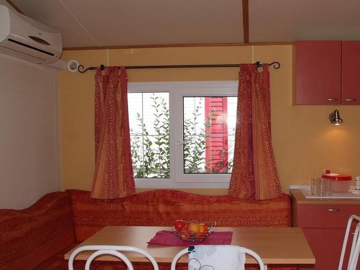 Camping Tikayan Saint Clair - Mobilheim 8 personen - Texas Eco. in Moustiers-Sainte-Marie, Verdonschlucht