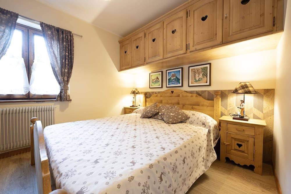 Ganze Wohnung, Nice apartment in the immediate vicinity of cable car in Canazei, Dolomiti Superski