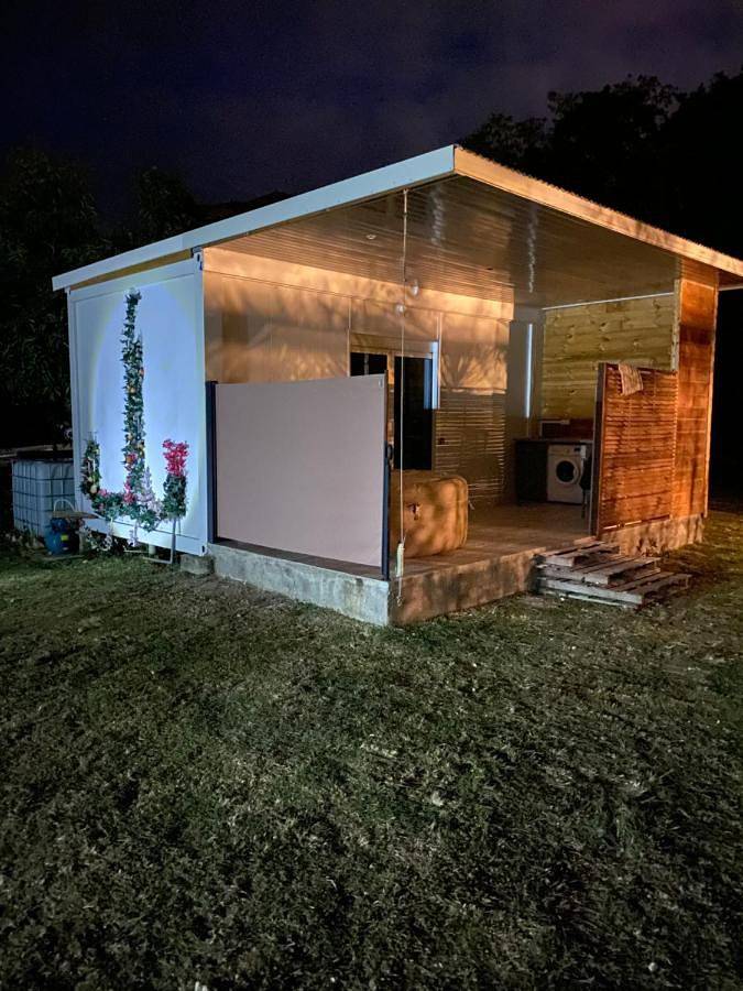 Maison d’hôte pour 2 personnes, avec jardin ainsi que terrasse et jacuzzi à Le Gosier - 3