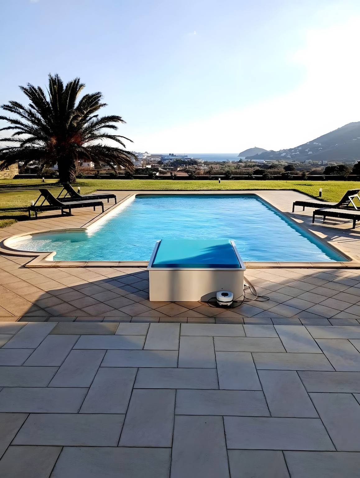 Finca 'Andros - Privater Pool' mit Meerblick, Wi-Fi und Klimaanlage in Andros