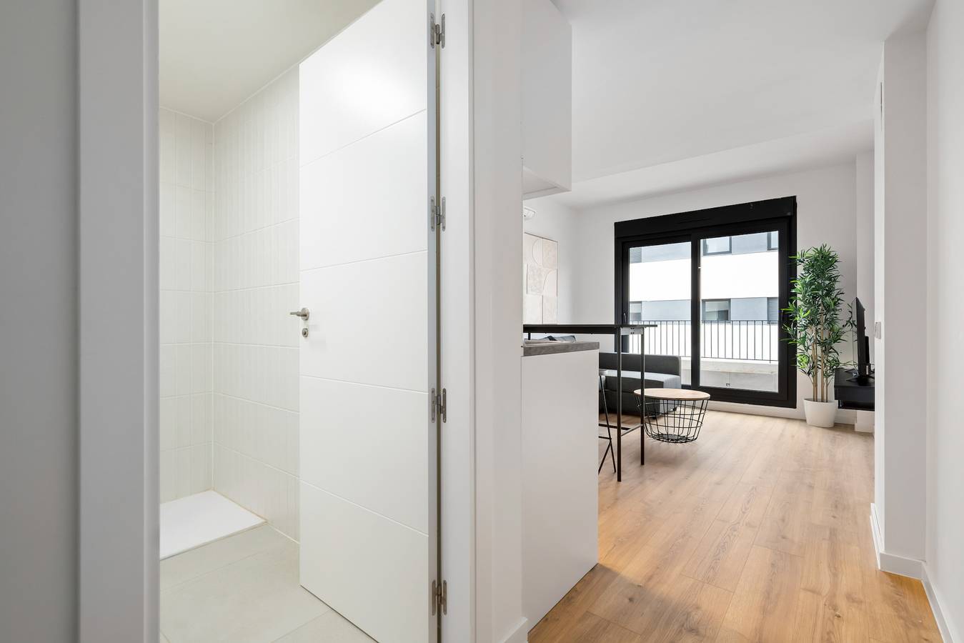 Ganze Wohnung, Apartamento reformado con garaje  de alquiler temporal in San Sebastián de los Reyes, Madrid Province